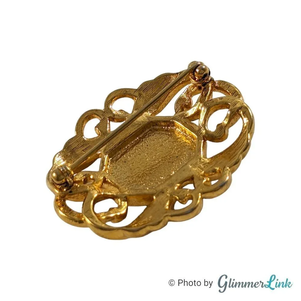 Vintage 1980s Avon Filigree Accent Emerald Cut Glass Stone Gold Tone Brooch